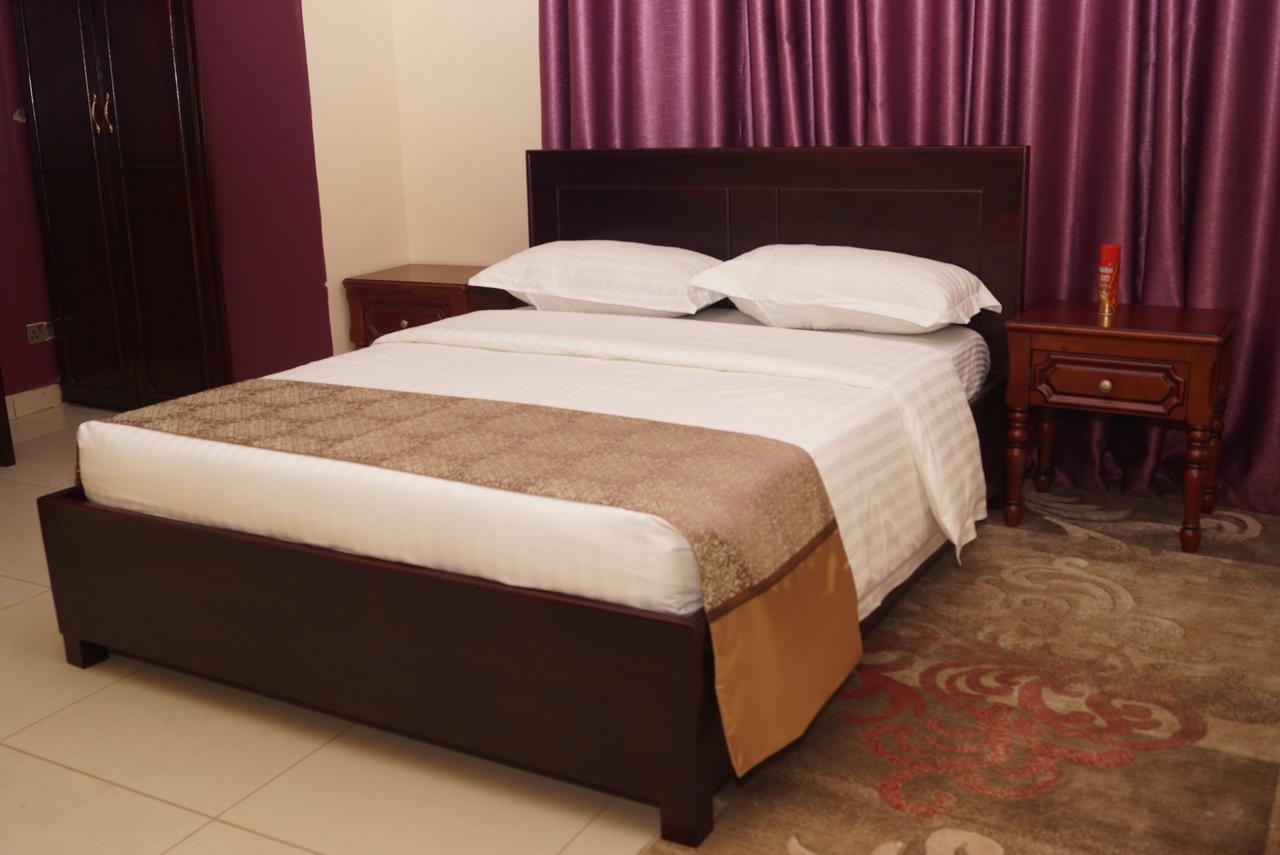Diamonds Hotel Kampala Ngoại thất bức ảnh