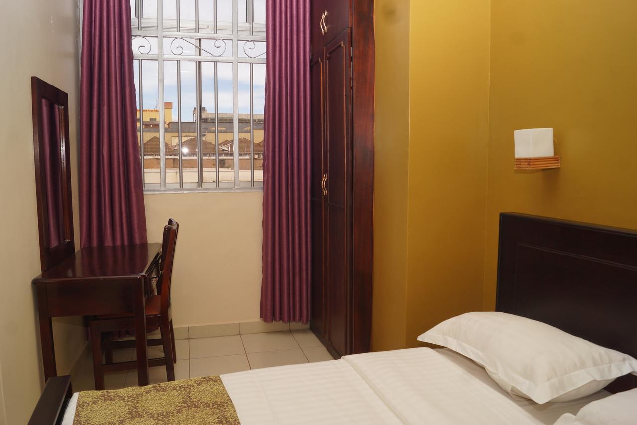 Diamonds Hotel Kampala Ngoại thất bức ảnh