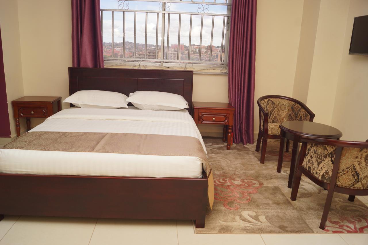 Diamonds Hotel Kampala Ngoại thất bức ảnh