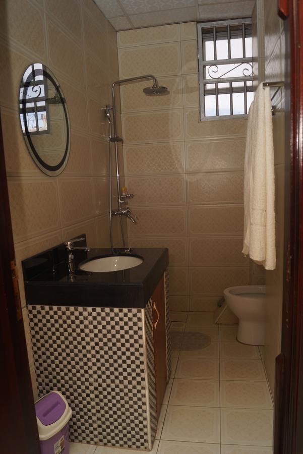 Diamonds Hotel Kampala Ngoại thất bức ảnh