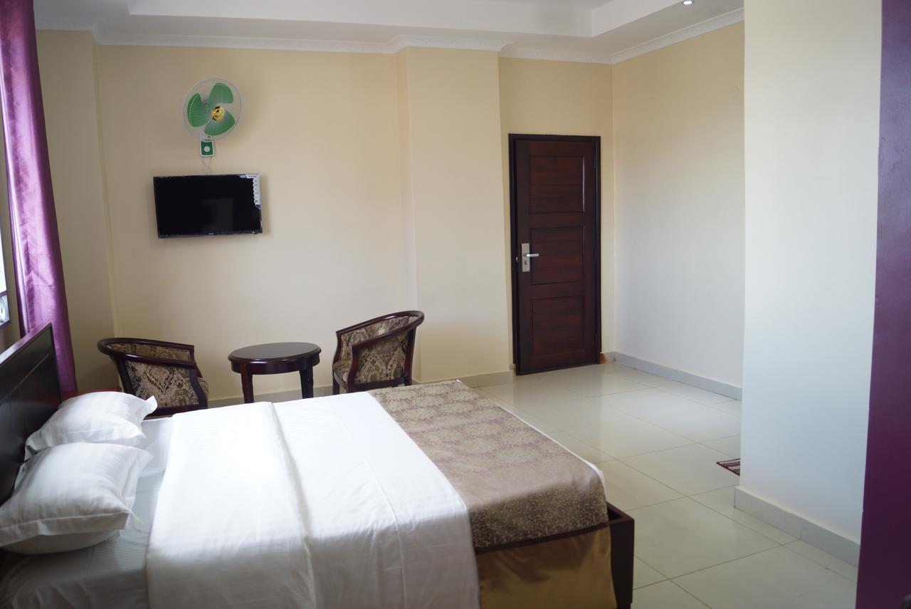 Diamonds Hotel Kampala Ngoại thất bức ảnh