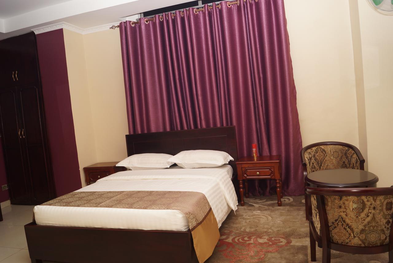 Diamonds Hotel Kampala Ngoại thất bức ảnh