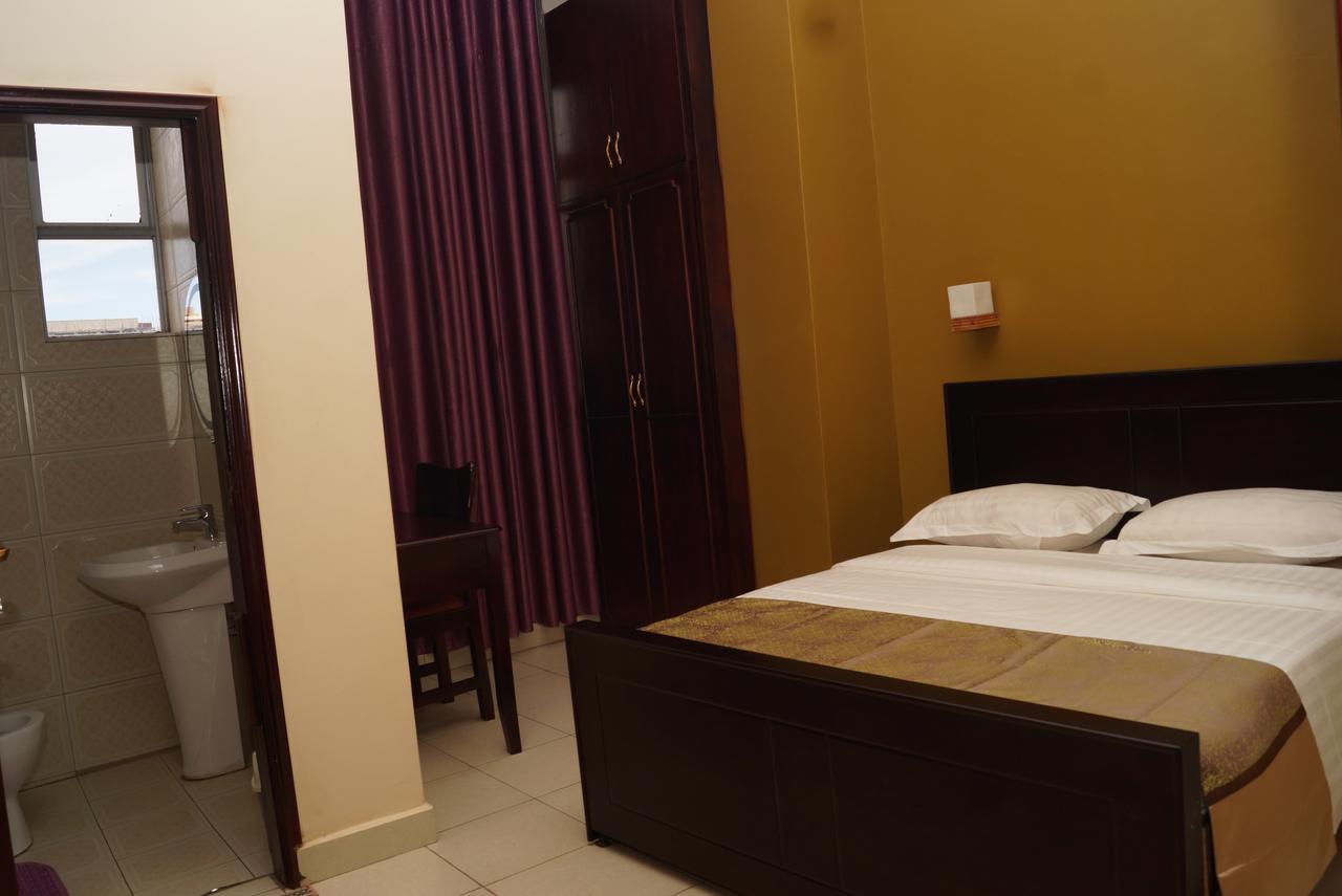 Diamonds Hotel Kampala Ngoại thất bức ảnh