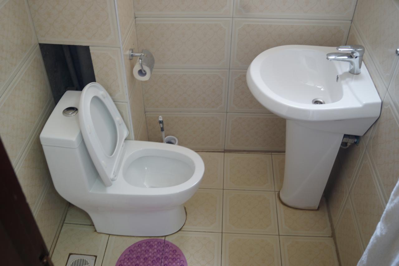Diamonds Hotel Kampala Ngoại thất bức ảnh