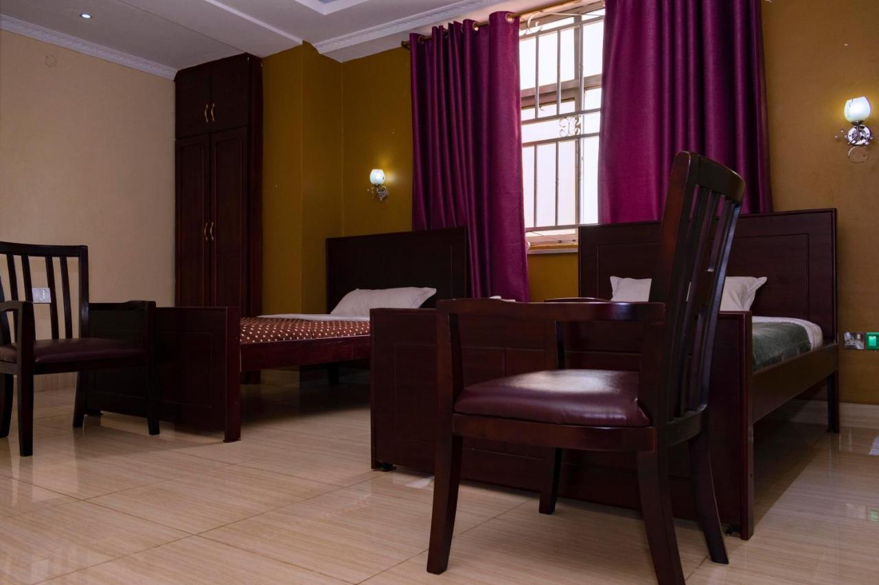 Diamonds Hotel Kampala Ngoại thất bức ảnh