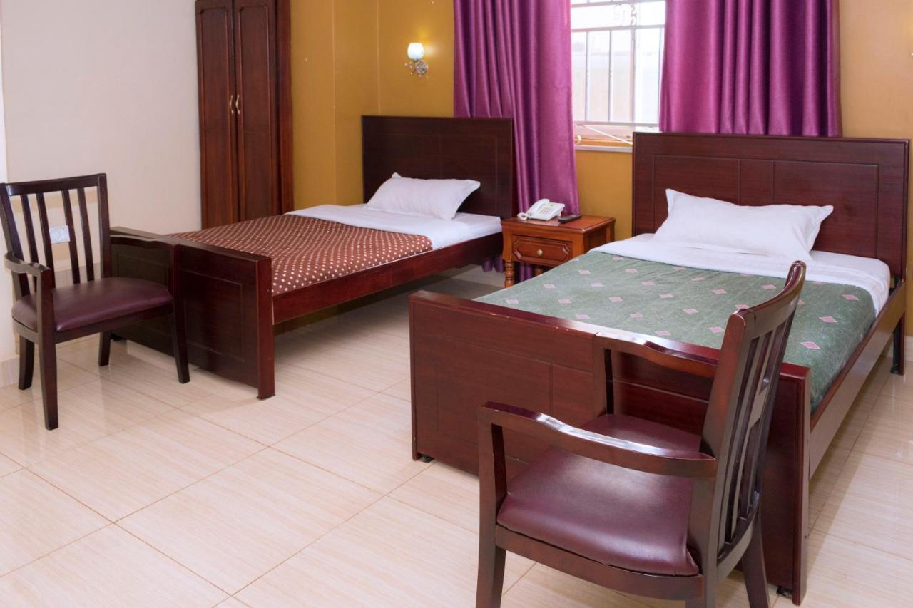 Diamonds Hotel Kampala Ngoại thất bức ảnh
