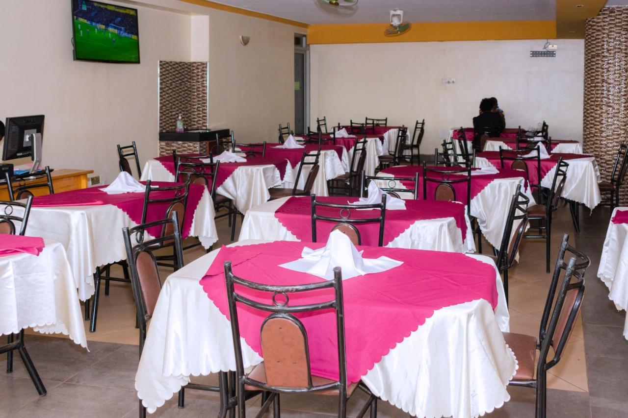 Diamonds Hotel Kampala Ngoại thất bức ảnh